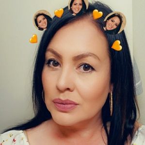 Meet your Posher, Isabela